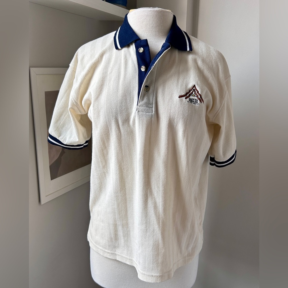 Chevron lightweight knit polo